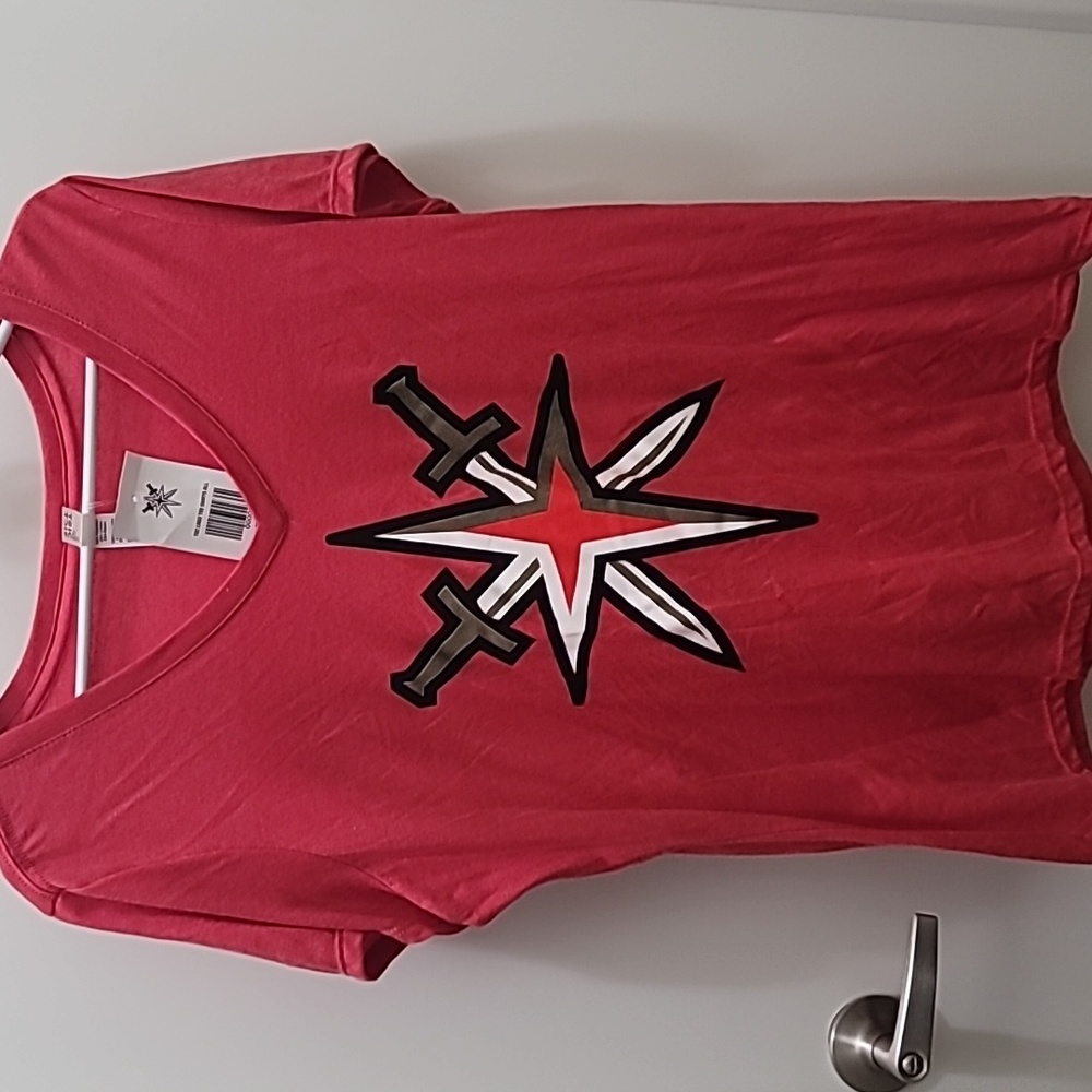 Womens Red Vegas Golden Knights Tee Size XL